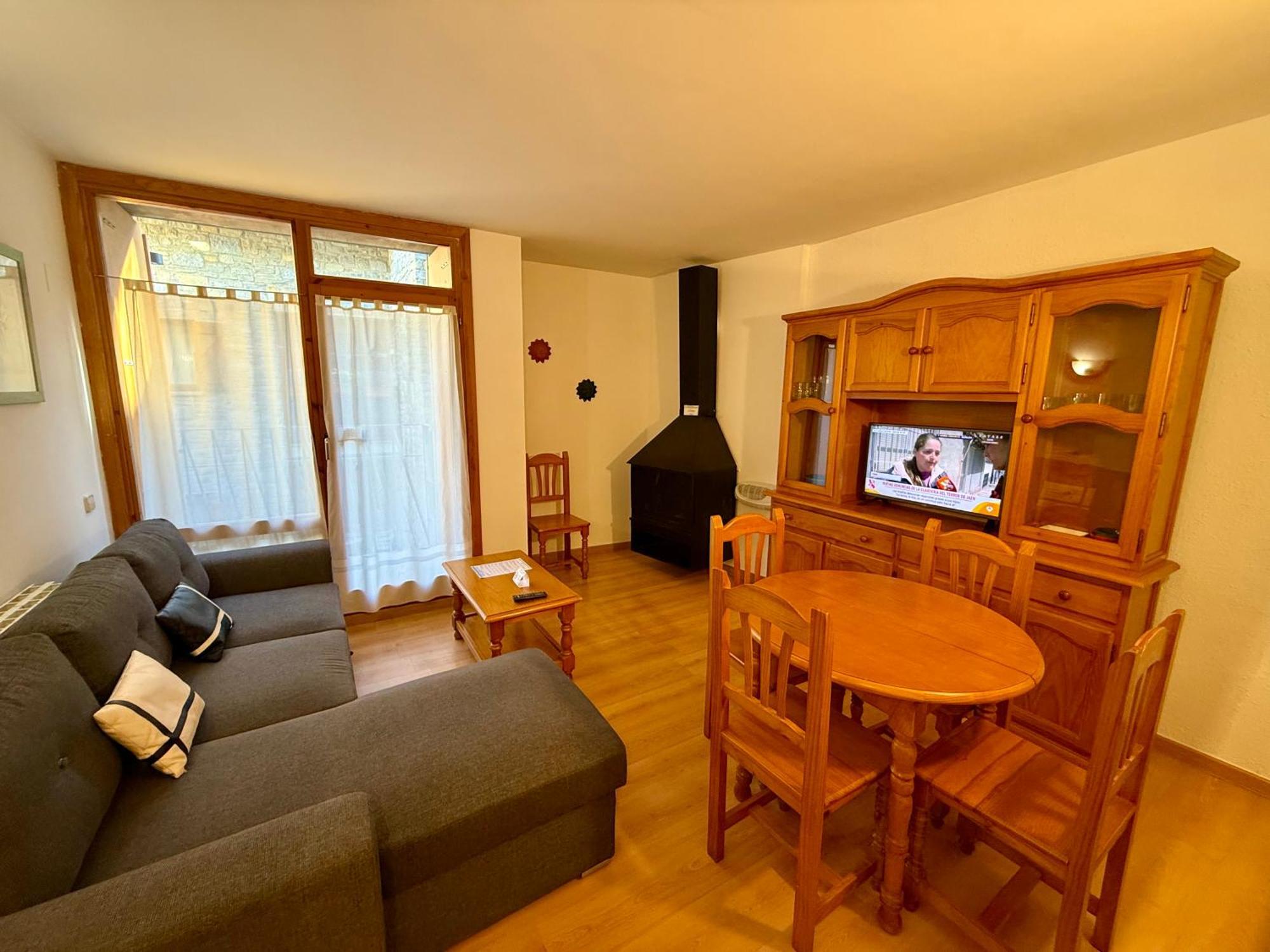 B46 - Soldorau 2º - Villmor Apartment Benasque Ngoại thất bức ảnh